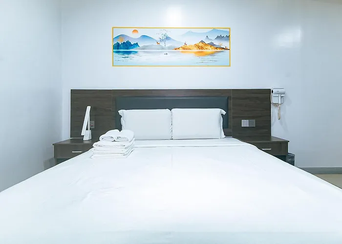 Luna Pasay 3* Manila