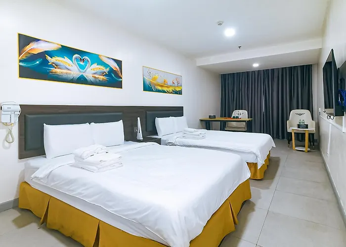 Luna Pasay Hotel
